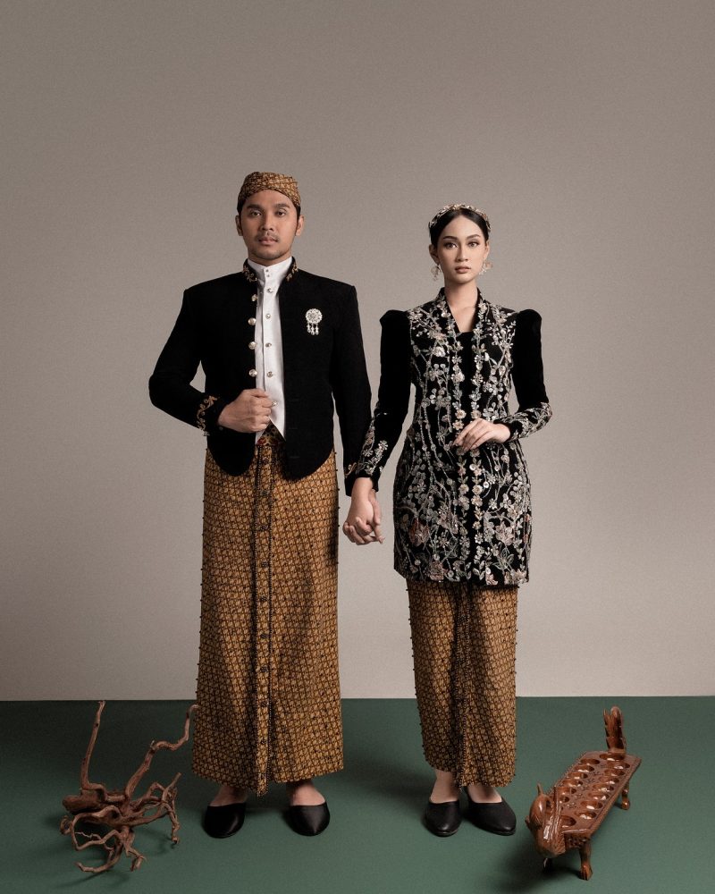 Jawa Premium - Attire 11