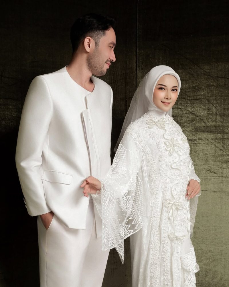 Modern Gown Premium Set Vintage