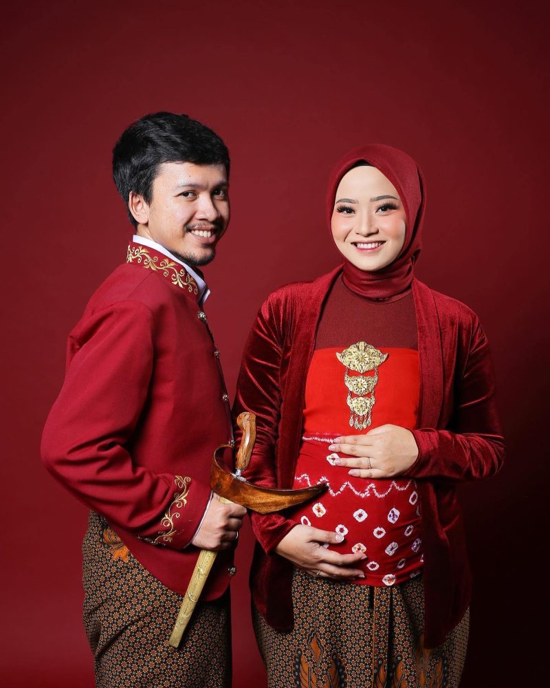 Maternity Traditional - Jawa Merah 01