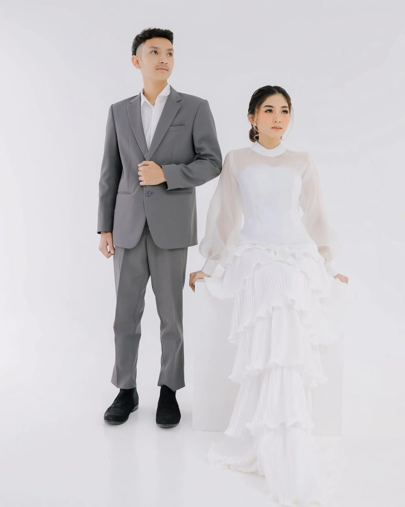 Modern Gown - Putih 01