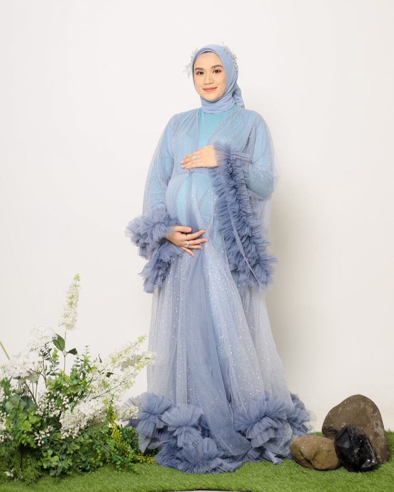 Maternity Gown - Attire 03
