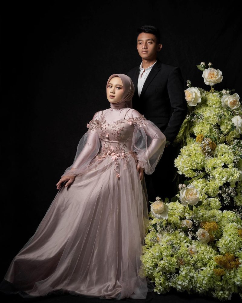 Modern Gown Flower - Limited